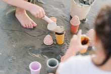 Load image into Gallery viewer, Classic Retro Silicone Ice Cream Beach Set