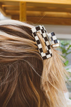 Load image into Gallery viewer, Check Mate Claw Clip