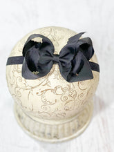 Load image into Gallery viewer, Scalloped Classic Size Bow Headband