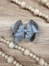 Load image into Gallery viewer, Classic Scalloped Bows - Alligator Clip - 4.5&quot;