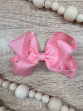 Load image into Gallery viewer, Classic Scalloped Bows - Alligator Clip - 4.5&quot;
