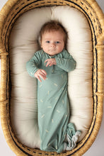 Load image into Gallery viewer, Arrow Print Knotted Newborn Baby Gown Pajamas