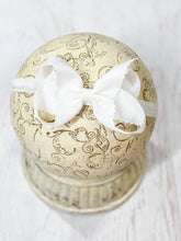 Load image into Gallery viewer, Scalloped Classic Size Bow Headband