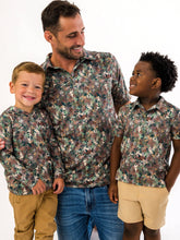 Load image into Gallery viewer, Boys Classic Camo Performance Hooded Shirt