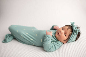 Arrow Print Knotted Newborn Baby Gown Pajamas