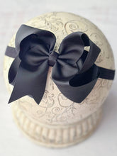 Load image into Gallery viewer, Oversize Bow Satin Headband