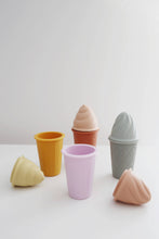 Load image into Gallery viewer, Classic Retro Silicone Ice Cream Beach Set