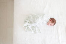 Load image into Gallery viewer, Muslin Cotton Swaddle Blanket - Large - Greenery