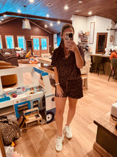 Load image into Gallery viewer, Leopard Print Collared 2pcs Short Set