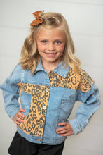 Load image into Gallery viewer, Kids Leopard Patch &amp; Light Wash Denim Button Pocket Jacket