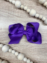 Load image into Gallery viewer, Classic Scalloped Bows - Alligator Clip - 4.5&quot;