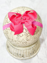 Load image into Gallery viewer, Scalloped Classic Size Bow Headband
