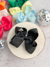 Load image into Gallery viewer, Classic Scalloped Bows - Alligator Clip - 4.5&quot;