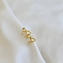 Load image into Gallery viewer, GOLDEN BOW STUDS