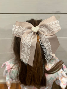 Heart Accent Lace Bows