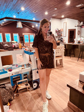 Load image into Gallery viewer, Leopard Print Collared 2pcs Short Set