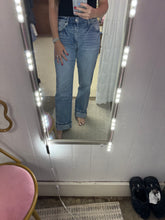 Load image into Gallery viewer, Bradi Jeans