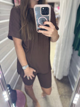 Load image into Gallery viewer, Drop It Like It&#39;s Hot Set - Brown