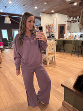 Load image into Gallery viewer, Scuba Collared Pullover Set