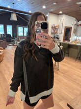 Load image into Gallery viewer, Contrast Pullover