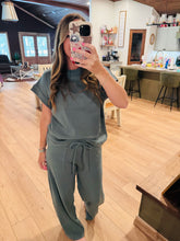 Load image into Gallery viewer, Ribbed Pants Set