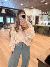 Load image into Gallery viewer, Patchhwork Pullover