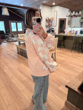 Load image into Gallery viewer, Patchhwork Pullover