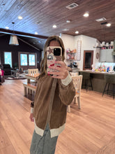Load image into Gallery viewer, Contrast Pullover