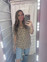 Load image into Gallery viewer, Lizzy Top