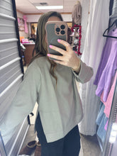 Load image into Gallery viewer, Scuba Pullover