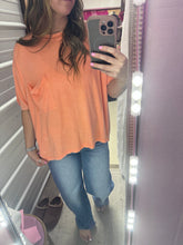 Load image into Gallery viewer, Chels Top