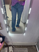 Load image into Gallery viewer, Dally Jeans