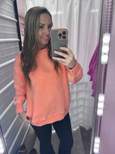 Load image into Gallery viewer, Hi-Low Pullover