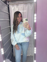 Load image into Gallery viewer, Quilted Quarterzip