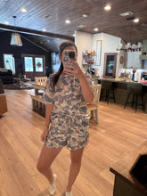 Load image into Gallery viewer, Camo Print Set