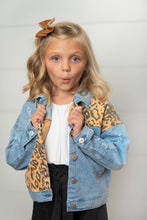 Load image into Gallery viewer, Kids Leopard Patch &amp; Light Wash Denim Button Pocket Jacket