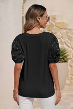 Load image into Gallery viewer, Ribbed Pearl Beaded Puff Sleeve Top