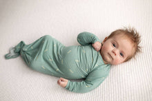 Load image into Gallery viewer, Arrow Print Knotted Newborn Baby Gown Pajamas
