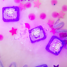 Load image into Gallery viewer, Glo Pals Lumi Light-Up Cubes