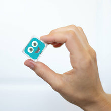 Load image into Gallery viewer, Glo Pals Blair Light-Up Cubes