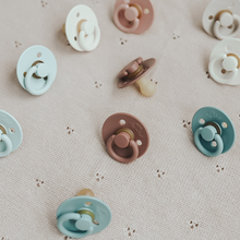 Load image into Gallery viewer, Detailed Itzy Soother™ Natural Rubber Paci Sets