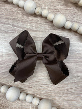 Load image into Gallery viewer, Classic Scalloped Bows - Alligator Clip - 4.5&quot;