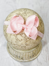 Load image into Gallery viewer, Scalloped Classic Size Bow Headband