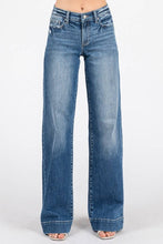 Load image into Gallery viewer, The Everyday Jean
